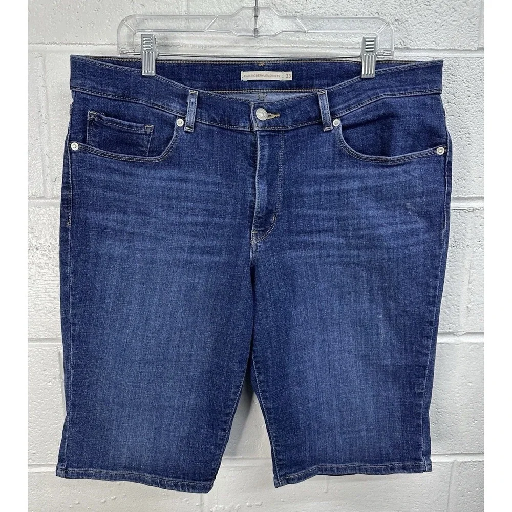 Levis very good